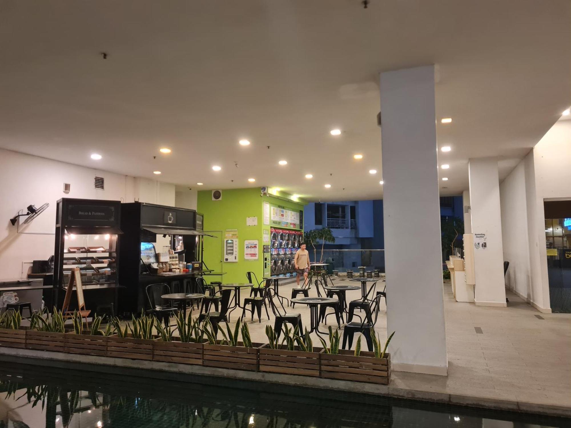 Hostel At Regalia Sky Pool Куала-Лумпур Екстер'єр фото